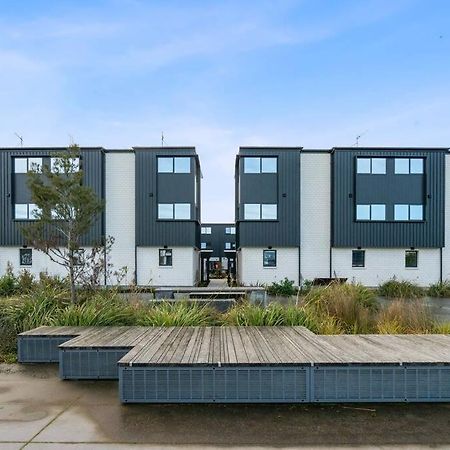 Chic City Centre Townhouse Christchurch Exterior photo